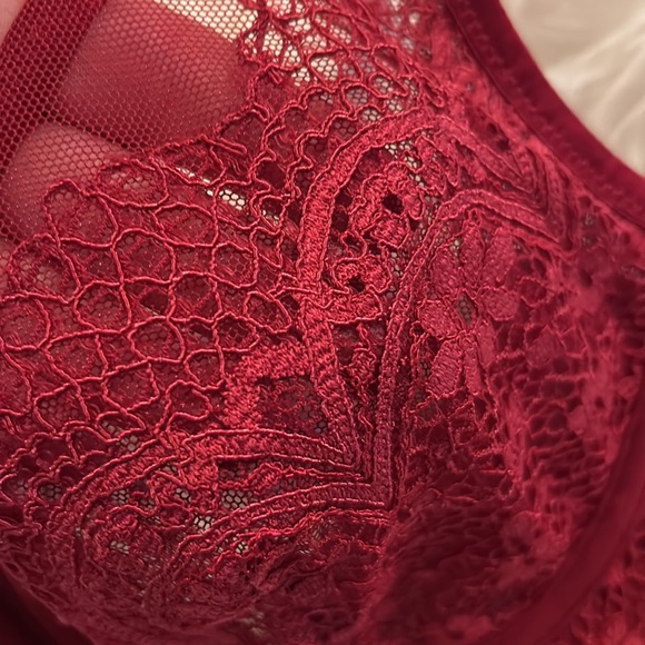 VICTORIA SECRET !!! - Picture 5 of 13